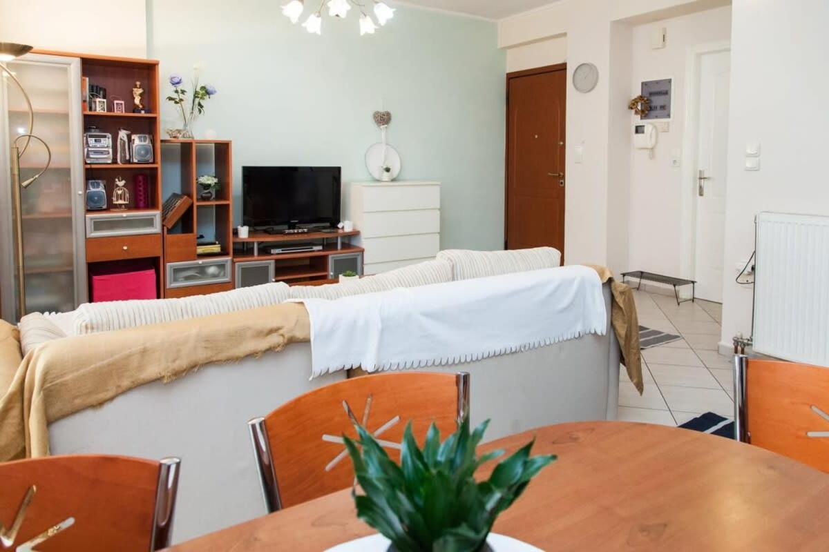 Lovely Apt In Peristeri アテネ エクステリア 写真